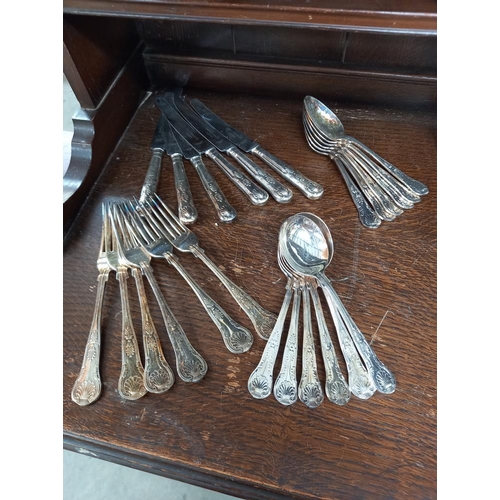 1249 - A quantity of Saul & Seymour Sheffield silver plated King's pattern cutlery