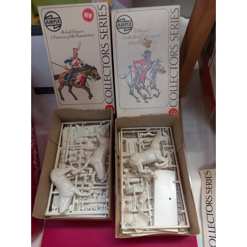 117 - A good selection of vintage Airfix collectors series 54mm military figure kits