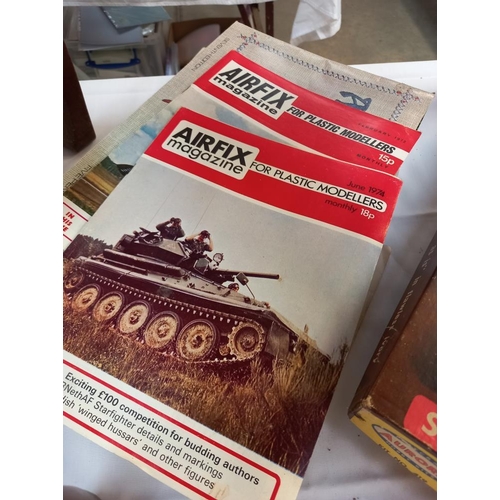 87 - A quantity of vintage empty model kit boxes including Airfix Aurora etc