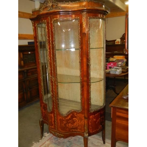 1667 - A superb quality ormolu mounted etegere/display cabinet, COLLECT ONLY.