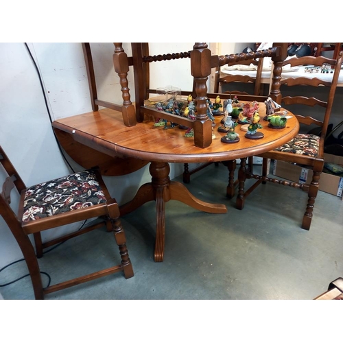 155 - A pine drop leaf dining table, COLLECT ONLY.