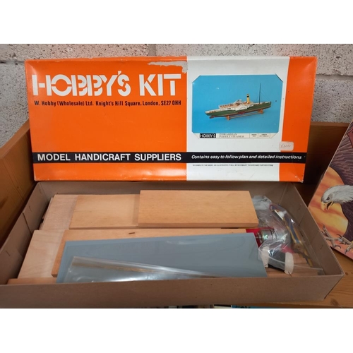 195 - A selection of model kits in various states including hobby's, Edwardian paddle steamer, (all unchec... 