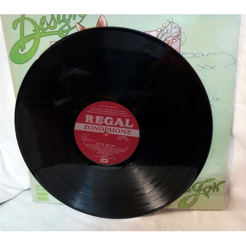 767 - Design, Day of The Fox, Regal Zonophone, SLRZ 1037, 1973, Fully Autographed, Excellent