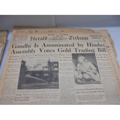 1086 - MOHATMA GHANDI - A quantity of USA newspapers circa 1948 relating to the death of Mohatma Ghandi inc... 