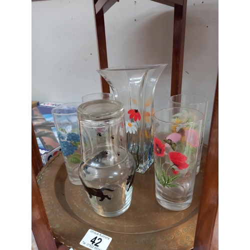 41 - A quantity of decorative glasses, bowl, vase and a cat carafe and tumbler