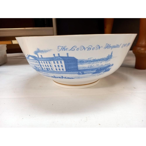 47 - A Royal Worcester blue and white bowl commemorating 250th anniversary of the London hospital 1740-19... 