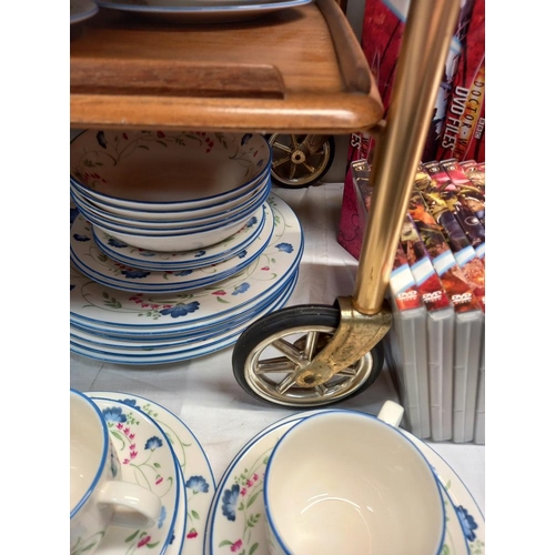 69 - Vintage tea trolley with removable top tray COLLECT ONLY