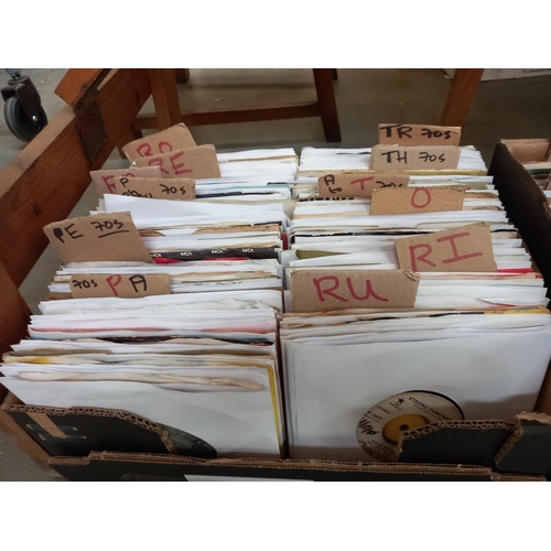 827 - 5 boxes of 45's, all 70's, very nice lot COLLECT ONLY