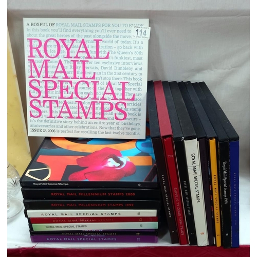 114 - A quantity of Royal Mail stamp books, 11, 12, 13, 19, 21, 1990, 1991 and 1992 have their stamps, all... 