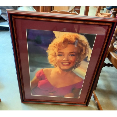 161 - A quantity of framed and glazed Marilyn Monroe pictures COLLECT ONLY