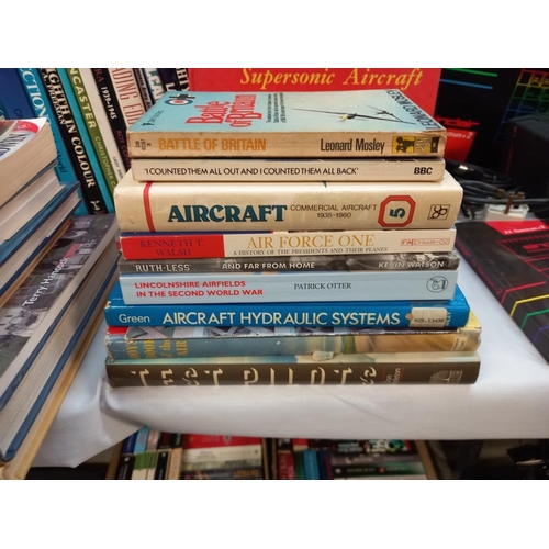 225 - A good selection of books on aviation