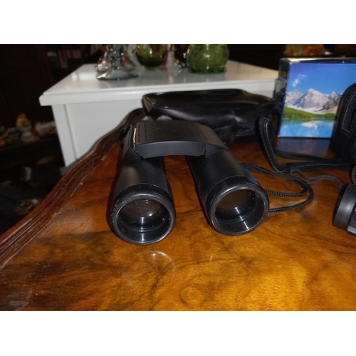 268 - 4 small binoculars, 3 with cases