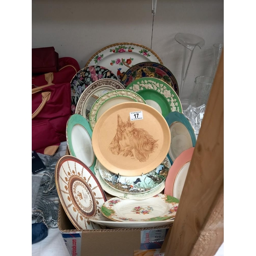 17 - A mixed lot of cabinet plates including Royal Doulton