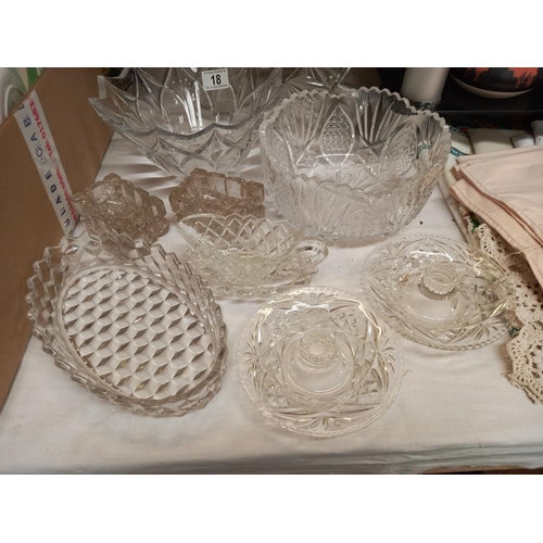 18 - A good lot of glass ware including bowls, vase, jug etc