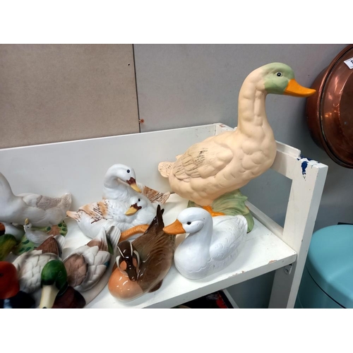 89 - A collection of duck ornaments COLLECT ONLY