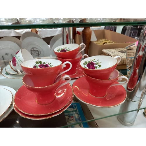 112 - A 12 piece Aynsley tea set and a 15 piece Delphine tea set COLLECT ONLY