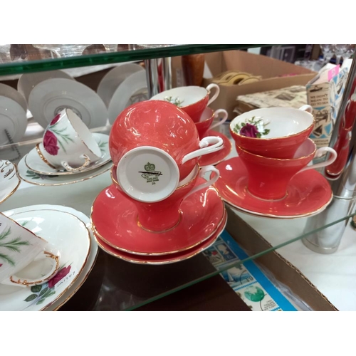 112 - A 12 piece Aynsley tea set and a 15 piece Delphine tea set COLLECT ONLY