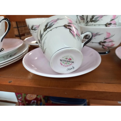 118 - A 21 piece Windsor bone china tea set COLLECT ONLY