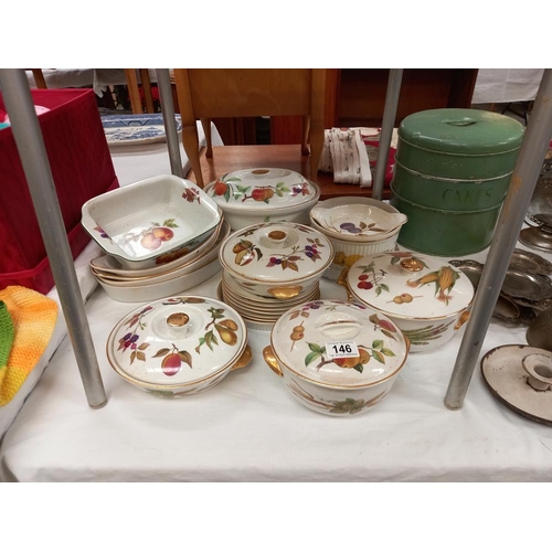 146 - A large lot of Royal Worcester 'Evesham' dinner ware COLLECT ONLY