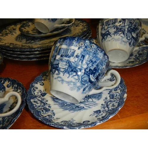 628 - Approximately 28 pieces of blue and white table ware, COLLECT ONLY.