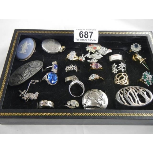 687 - A good lot of costume jewelry including rings etc.,