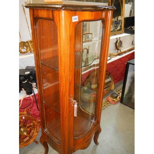 1569 - A good small mahogany display cabinet. COLLECT ONLY.