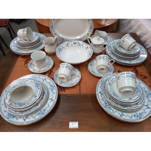 400 - A Japanese Yamasen blue floral dinner service COLLECT ONLY