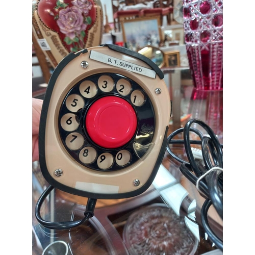 442 - A vintage Ericson LM Ericofon dial telephone