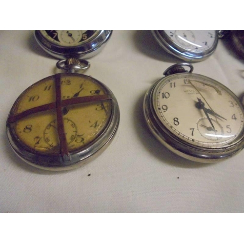 1046 - A quantity of vintage pocket watches for spare or repair.