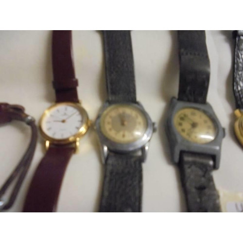 1047 - A quantity of vintage wristwatches for spare or repair.