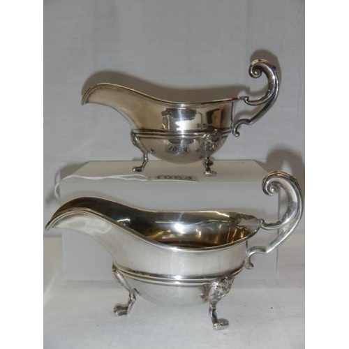 1064 - A pair of good quality silver plate sauce boats.