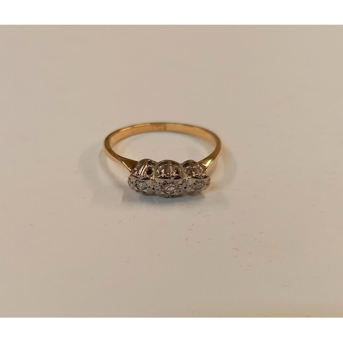 1060D - A circa 1940's diamond 3 stone ring stamped 18ct gold