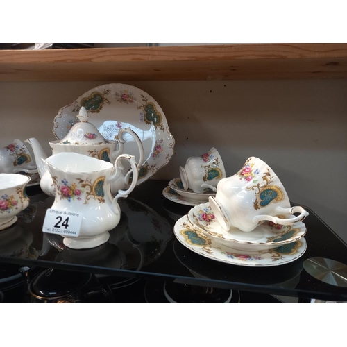 24 - A Royal Albert 16 piece 'Berkeley' tea set COLLECT ONLY