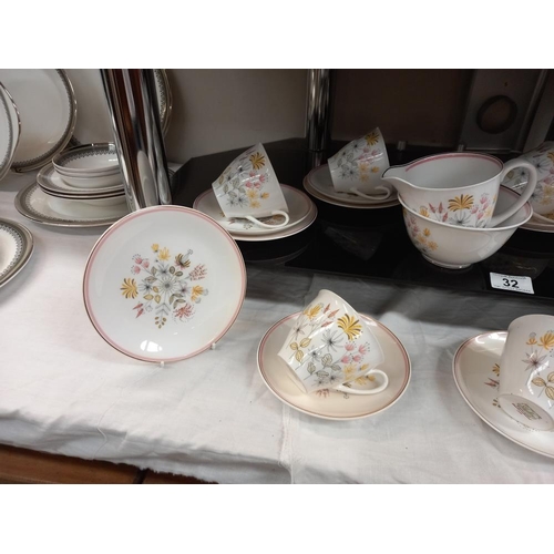 32 - A 20 piece Shelley 'Enchantment' tea set COLLECT ONLY