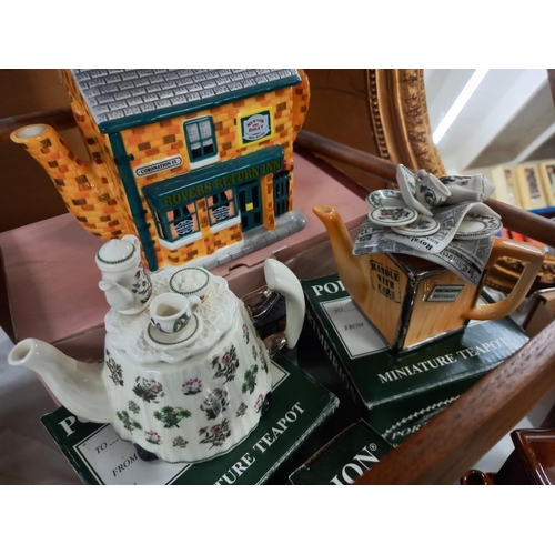 2572 - 3 boxed Portmeirion novelty teapots & a Coronation Street teapot