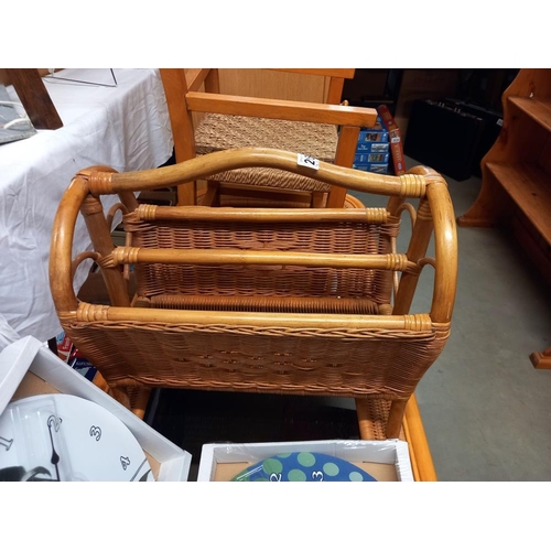 2615 - A vintage bamboo magazine rack COLLECT ONLY