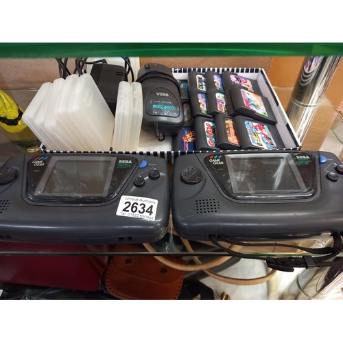 2634 - A Sega Game Gear and quantity of games. Collect Only