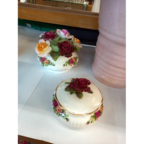 2675 - A pink Shelley vase and 2 Old Country Rose Floral displays, a lidded dish and 1 other  Collect only