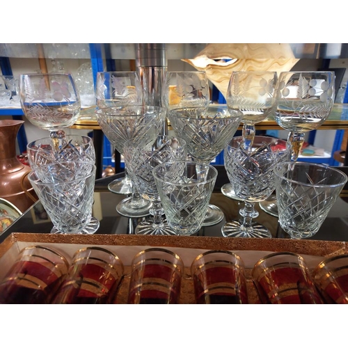 2734 - A quantity of wine and sherry glasses