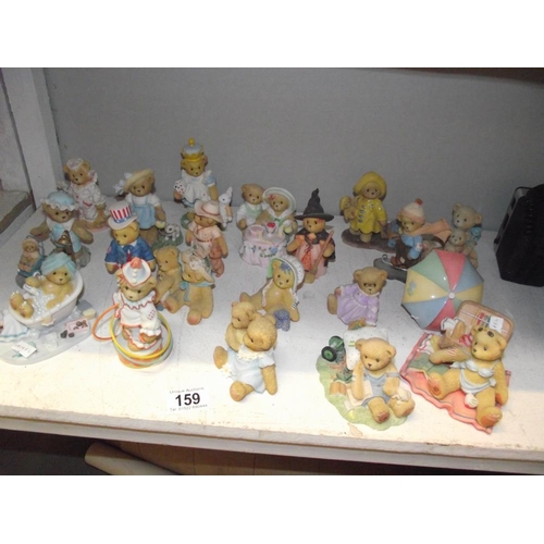 159 - 19 cherished teddies figures