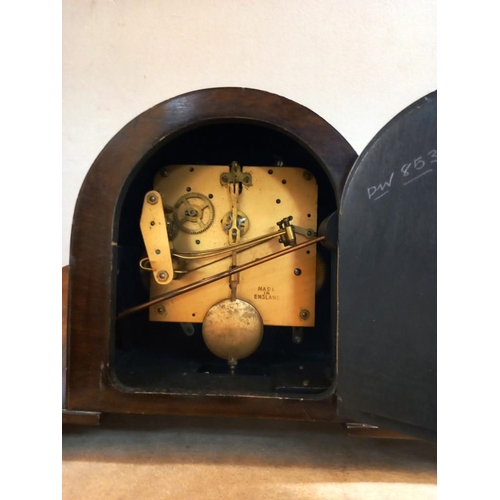 291 - A lovely Art Deco mantle clock - Collect only