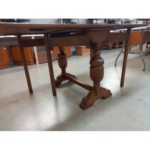 341 - A mid 20c drop leaf table COLLECT ONLY