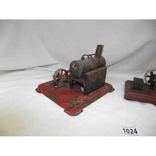 1024 - A vintage Mamod stationary engine and 1 other item