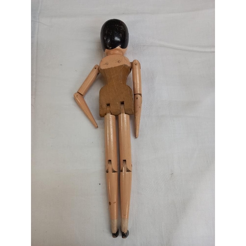 1177 - A vintage Grodner Tal jointed wooden peg doll 31cm tall