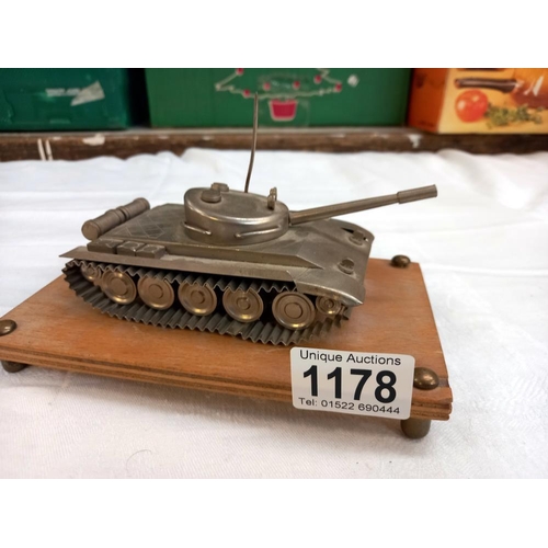 1178 - 2 cast metal models of tanks, no visible makers marks