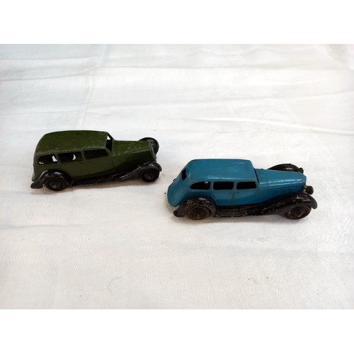 1182 - A good selection of Dinky pre-post war cars including some with open chassis