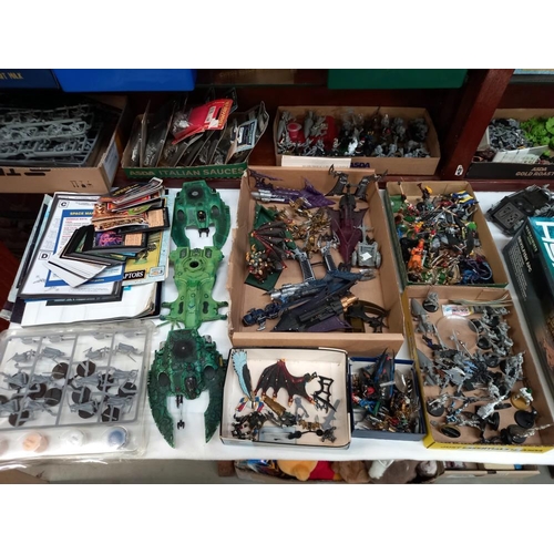 1215 - A large quantity of Games Workshop War Hammer and War gaming figures COLLECT ONLY