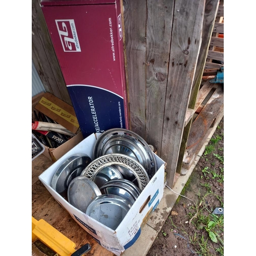 1809 - 1970'S hubcaps and new boxed hand controls, COLLECT ONLY.