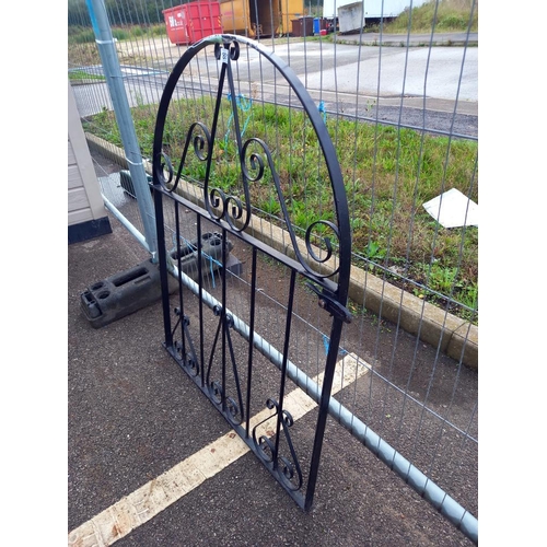 1831 - A wrought iron garden gate, 82 x 105 cm. COLLECT ONLY.