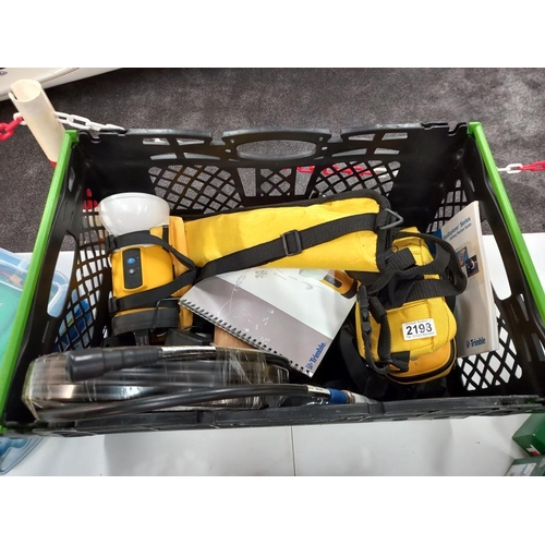 2198 - A beacon Bob broadcast scanner , some cable & Trimble geo explorer hand set etc. COLLECT ONLY.